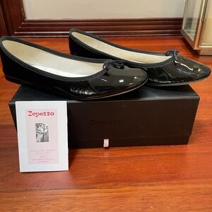 Repetto Glossy Black Flats
